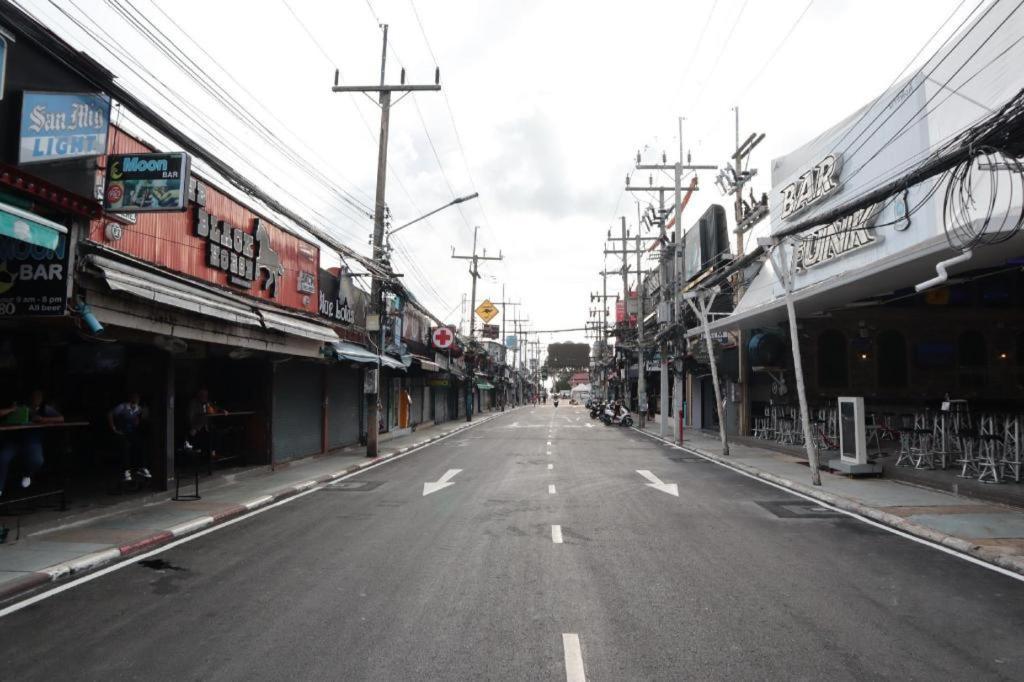 Hotel Oyo 343 Wanna Marine Patong Zewnętrze zdjęcie