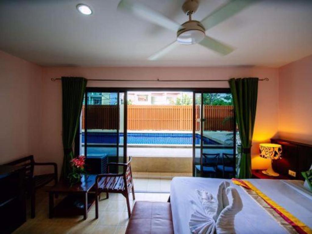 Hotel Oyo 343 Wanna Marine Patong Zewnętrze zdjęcie