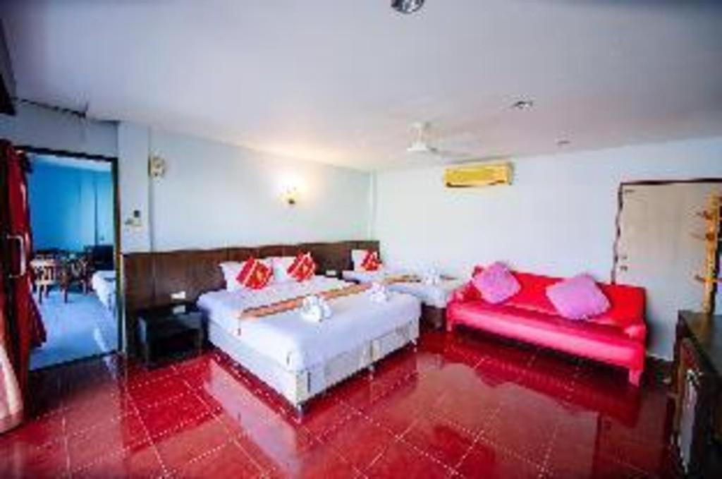 Hotel Oyo 343 Wanna Marine Patong Zewnętrze zdjęcie