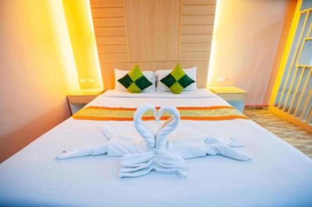 Hotel Oyo 343 Wanna Marine Patong Zewnętrze zdjęcie